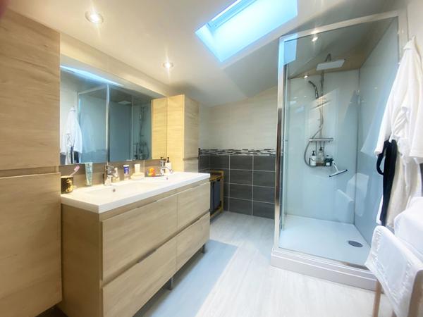 Maison de 136 m2 - Centre-bourg de Courçon., Courcon 17170