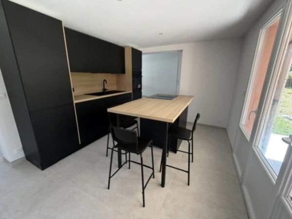 Maison à vendre 7 pièces LA ROCHE DES ARNAUDS (05)