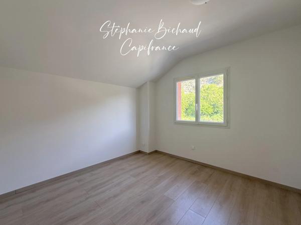 Maison à vendre 7 pièces LA ROCHE DES ARNAUDS (05)