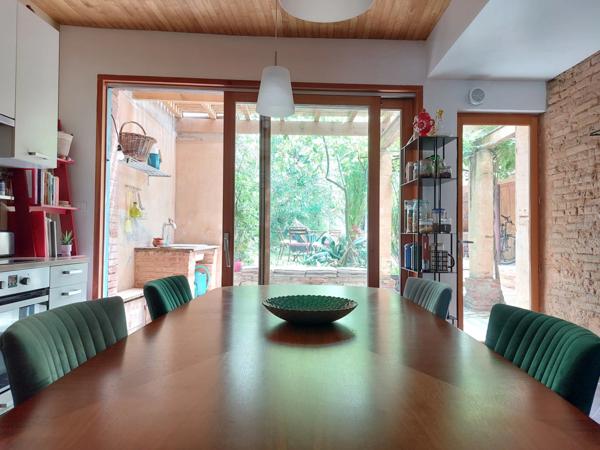 A vendre montauban. Maison de charme atypique, rénovée dans un esprit écologique, 7 pièces MONTAUBAN (82), 200m² habitables, jardin et dépendance