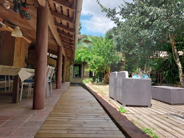 A vendre montauban. Maison de charme atypique, rénovée dans un esprit écologique, 7 pièces MONTAUBAN (82), 200m² habitables, jardin et dépendance