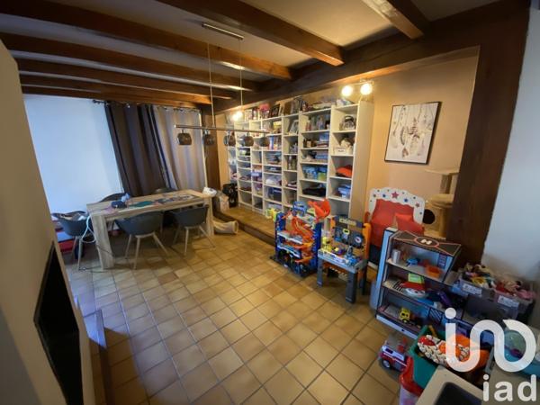 Maison 5 pièces de 145 m² à Les Herbiers (85500)