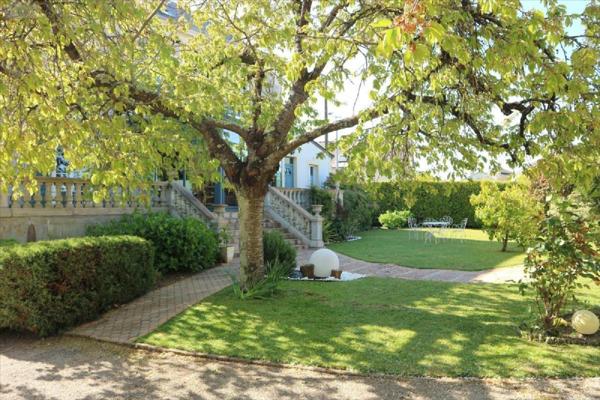 Maison à vendre à Château-Gontier-sur-Mayenne en Mayenne (53200), ref : 53034-1048260