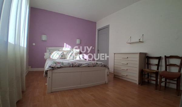 Maison de plain pied, 3 chambres, garage et jardin