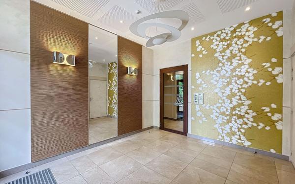 Appartement à vendre    2 pièces • 41,24 m2 Voisins-le-Bretonneux