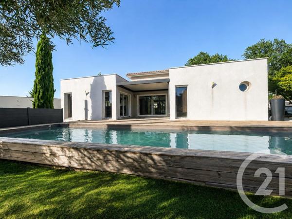 Maison à vendre  6 pièces - 211 m 2   SALLEBOEUF  - 33