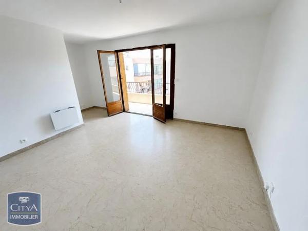 Appartement à louer 2 pièces 44m² Sanary-sur-Mer (83110)