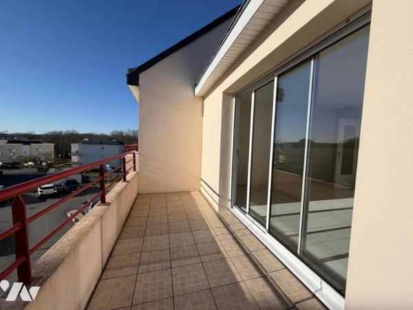 A VENDRE 56 VANNES EST APPARTEMENT T3 DE 65 m² AVEC GARAGE EN SOUS-SOL
