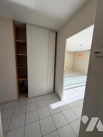 A VENDRE 56 VANNES EST APPARTEMENT T3 DE 65 m² AVEC GARAGE EN SOUS-SOL