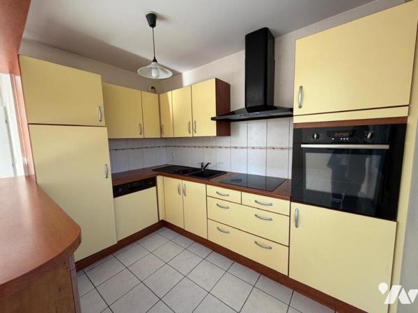 A VENDRE 56 VANNES EST APPARTEMENT T3 DE 65 m² AVEC GARAGE EN SOUS-SOL