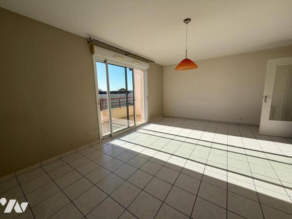 A VENDRE 56 VANNES EST APPARTEMENT T3 DE 65 m² AVEC GARAGE EN SOUS-SOL