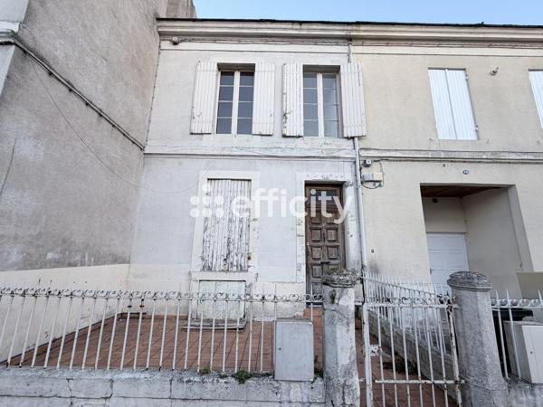 Maison
         6 pièces
        - 129 m² 65 900 € *