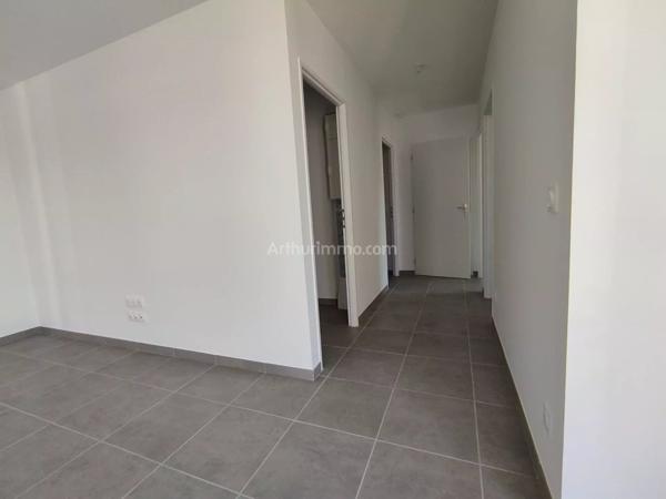 Location Maison 4 pièces 88 m2 à Pierrevert