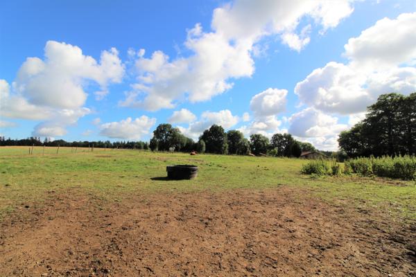 Terrain à vendre à Les Salles-Lavauguyon (87440) - Haute-Vienne