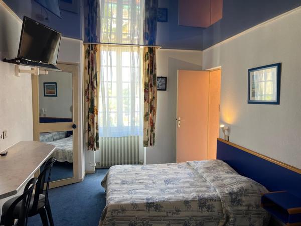 Dpt Côte d'Or (21), à vendre proche de BEAUNE propriete P34 de 1458 m²