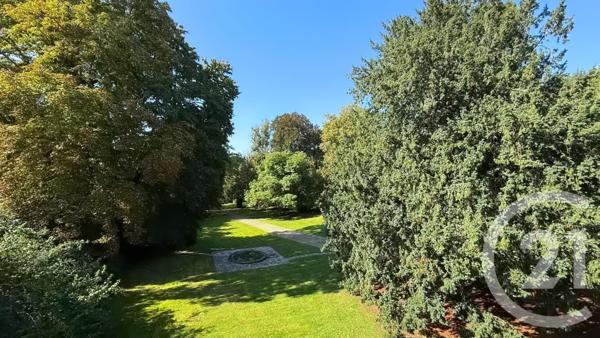 Maison à vendre  14 pièces - 674,02 m2 VERON - 89