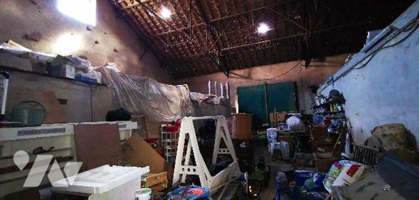 Ensemble bâtiments agricoles avec terrain