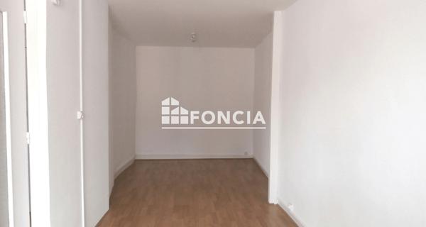 Location Studio meublé 27.64 m² - Vienne 38200