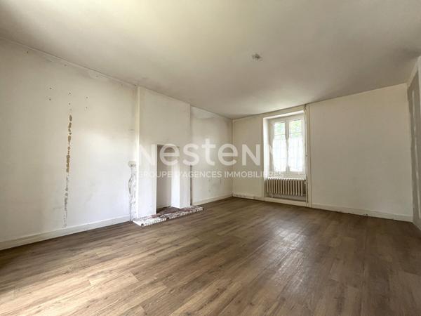 Maison de ville 130 m² bourg d'Elven - 5 chambres - 425 m² de terrain