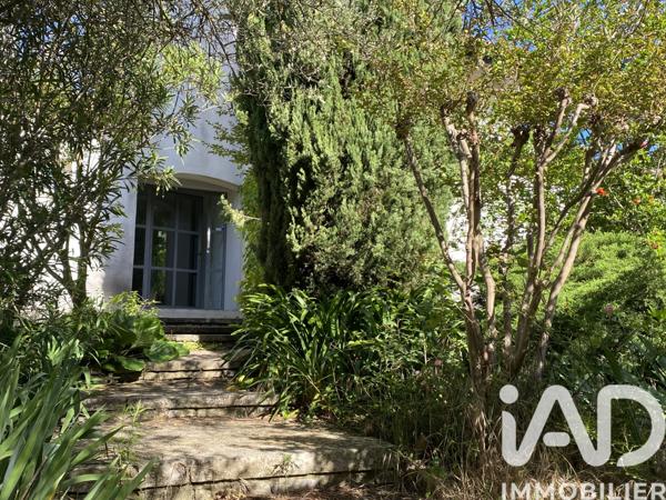 Maison à vendre 8 pièces 294,53 m² Nîmes