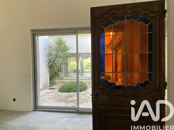 Maison à vendre 8 pièces 294,53 m² Nîmes