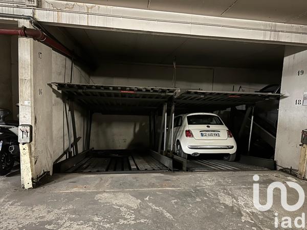 Parking à vendre 12 m² Paris 17