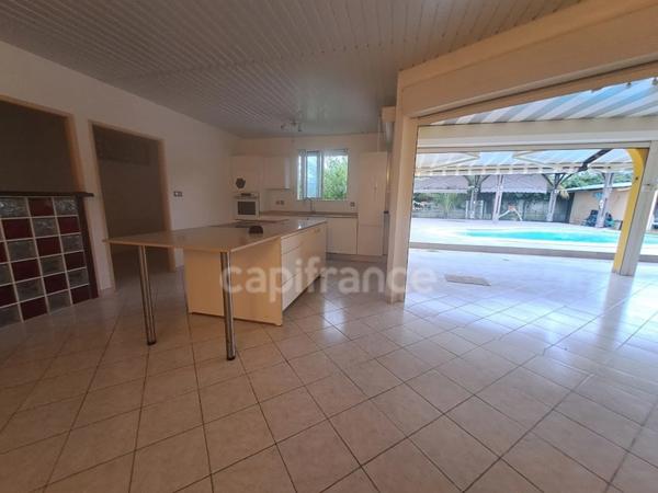 Maison à vendre 5 pièces MACOURIA (973)