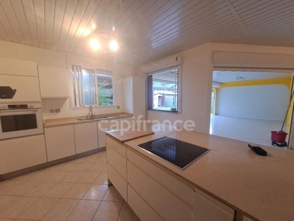 Maison à vendre 5 pièces MACOURIA (973)