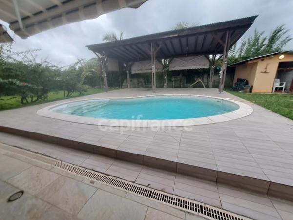 Maison à vendre 5 pièces MACOURIA (973)