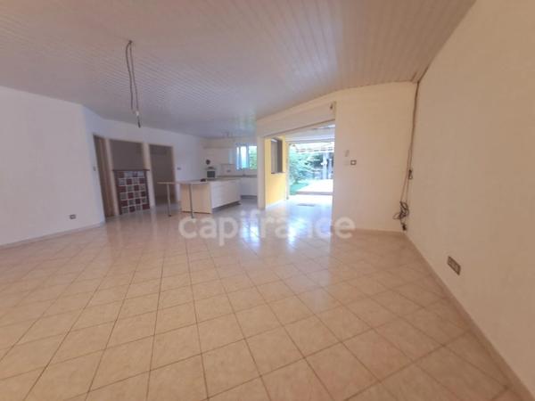 Maison à vendre 5 pièces MACOURIA (973)