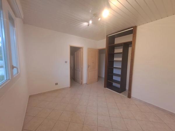 Maison à vendre 5 pièces MACOURIA (973)