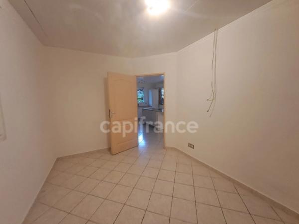 Maison à vendre 5 pièces MACOURIA (973)