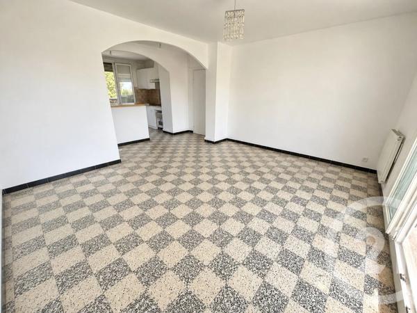 Appartement T3 à vendre  3 pièces - 63 m 2   PORT DE BOUC  - 13