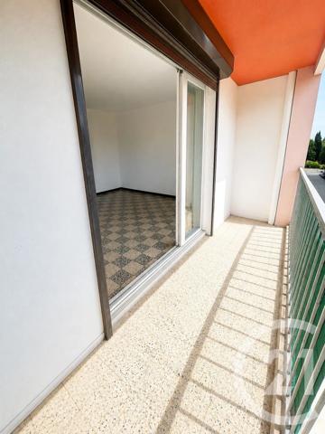 Appartement T3 à vendre  3 pièces - 63 m 2   PORT DE BOUC  - 13