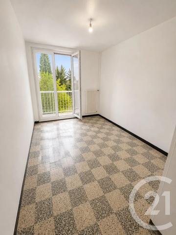 Appartement T3 à vendre  3 pièces - 63 m 2   PORT DE BOUC  - 13