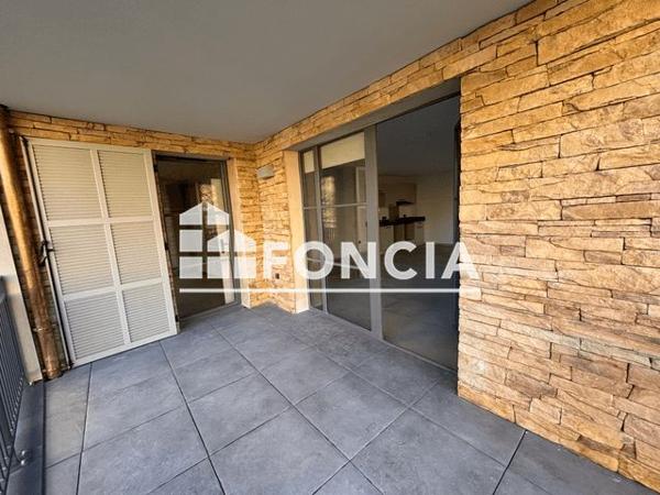 Location Appartement 3 pièces 79.8 m² - COURS DE SAÔNE Couzon Au Mont D'or 69270