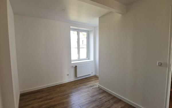 Maison à vendre    5 pièces •  Tramoyes