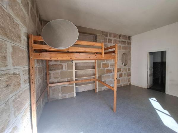 Appartement à rénover à vendre à Brive-la-Gaillarde en Corrèze (19100), ref : 18113/176
