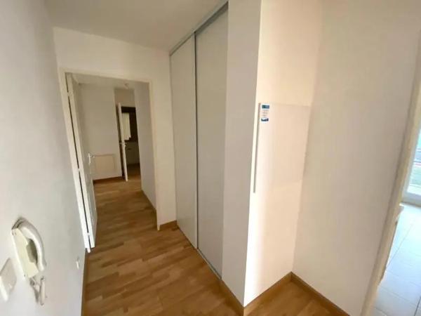 Appartement à louer 3 pièces 70.2m² Blois (41000)