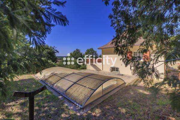 Maison
         8 pièces
        - 162 m² Exclusivité 234 000 € *