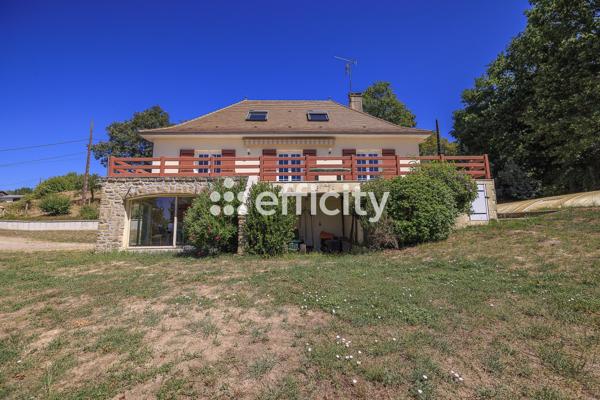 Maison
         8 pièces
        - 162 m² Exclusivité 234 000 € *