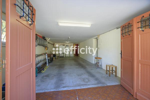 Maison
         8 pièces
        - 162 m² Exclusivité 234 000 € *