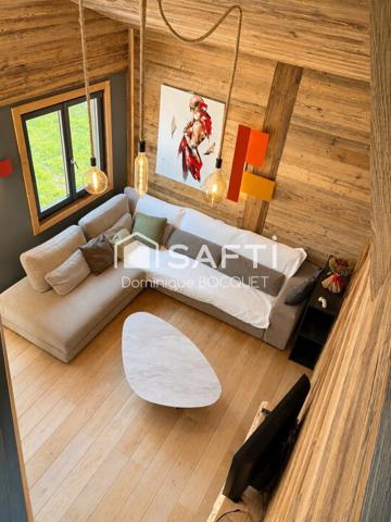 Chalet d'exception, refait à neuf 4 pièces, 3 chambres, garage, parking et terrain privatif.