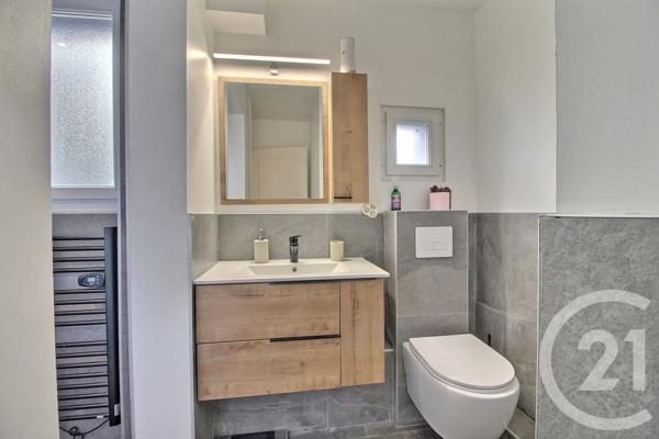 Appartement F2 à vendre  2 pièces - 38,99 m 2   THONON LES BAINS  - 74