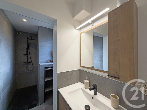 Appartement F2 à vendre  2 pièces - 38,99 m 2   THONON LES BAINS  - 74