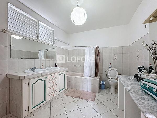Location appartement Sainte-Anne - 3 pièce(s) - 86 m² - 1 100 €/mois