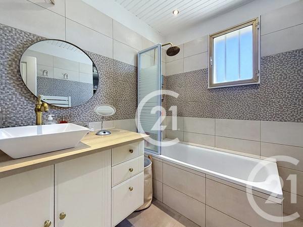 Maison à vendre  4 pièces - 89,05 m 2   ARLES  - 13