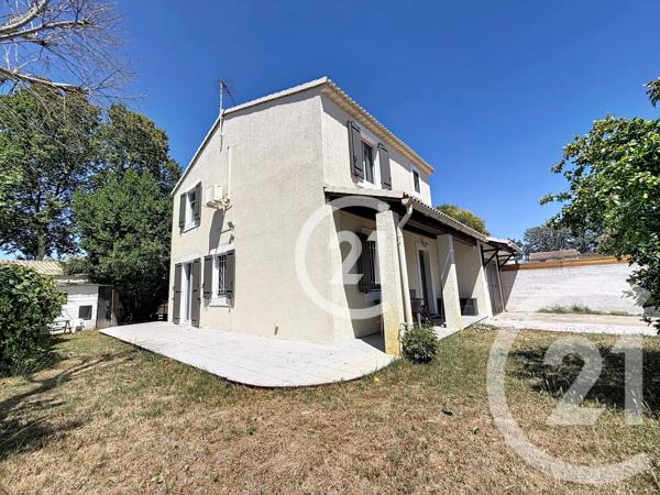 Maison à vendre  4 pièces - 89,05 m 2   ARLES  - 13