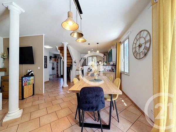 Maison à vendre  4 pièces - 89,05 m 2   ARLES  - 13