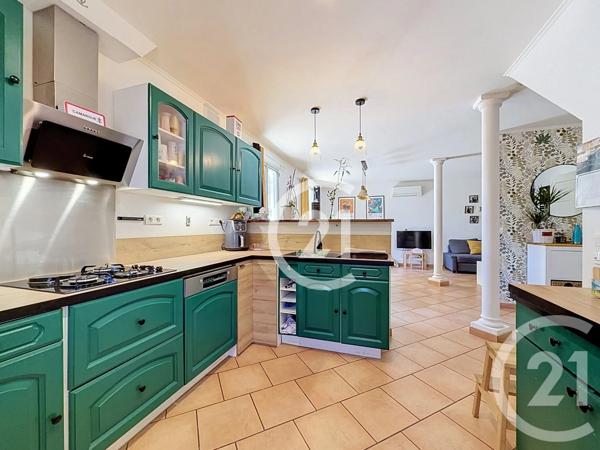 Maison à vendre  4 pièces - 89,05 m 2   ARLES  - 13